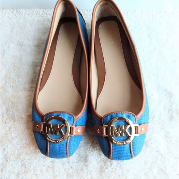 Michael Kors Fulton Washed Denim Fabric Goldtone Logo Flats Blue & Tan Size 7.5M - Picture 2 of 7